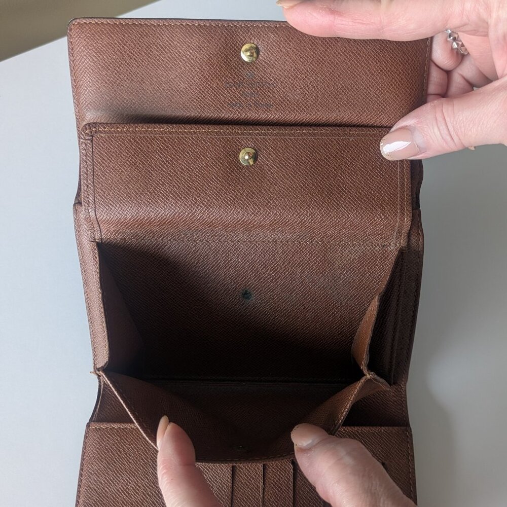 Louis Vuitton iconic Monogram Wallet - Picture 9 of 9
